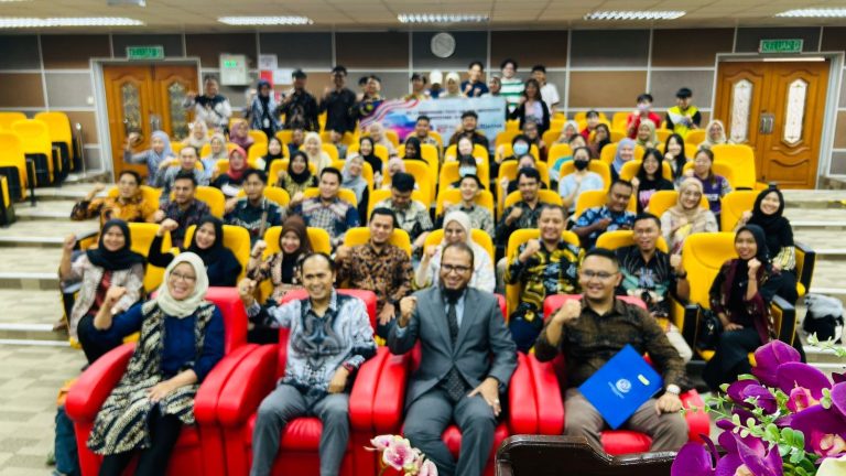 Kuliah Kerja Praktek Mengunjungi Kampus School Of Business and Economics Universiti Putera Malaysia (UPM)