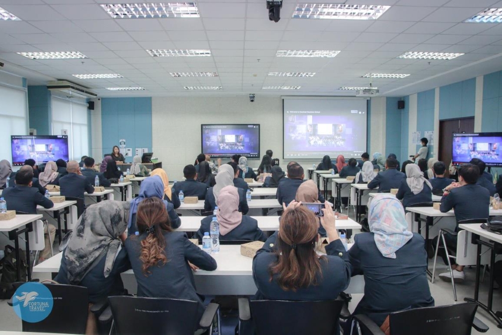 Kuliah Kerja Lapangan Mahasiswa Magister Akuntansi Widyatama Ke Thailand